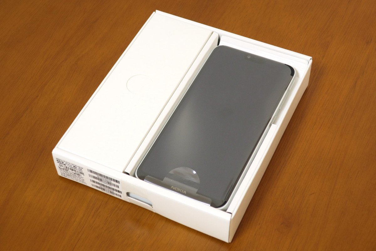 Nokia 6.1 Plus TA-1116 デュアルSIM 箱、付属品あり