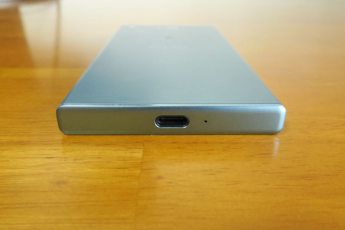 SIMフリー版Xperia XZ1 Compact (G8441) 開封＆レビュー
